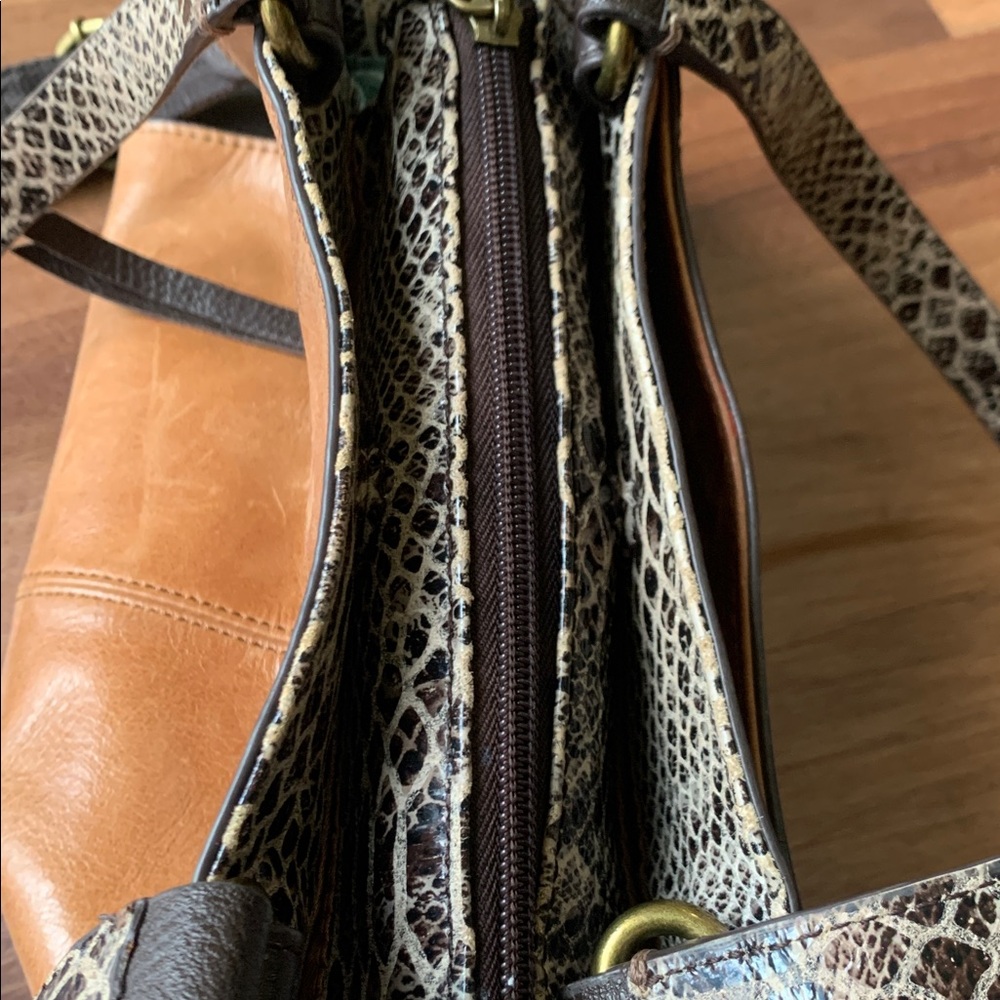 The SAK Almeda Leather Bag - Picture 11 of 14